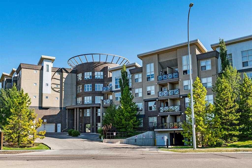 Calgary 2 + Den bedrooms Condo Unit for rent. Property photo: 542194-1
