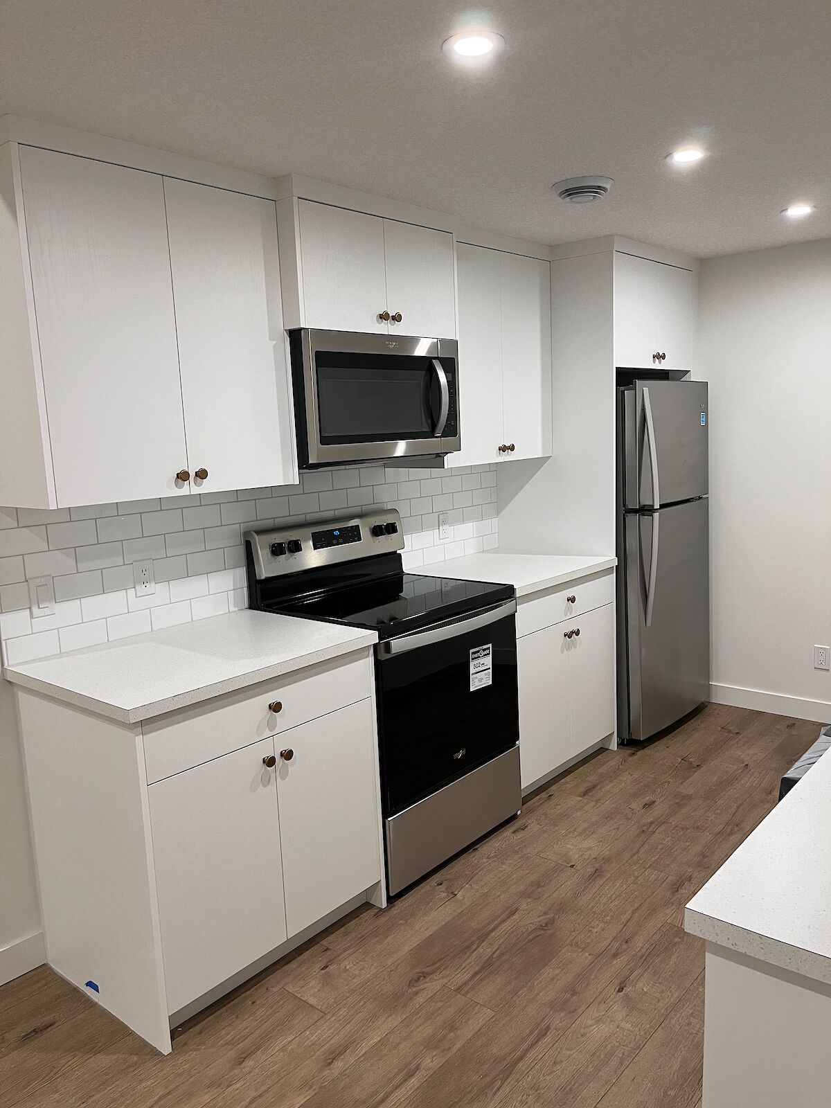 Calgary 1 bedroom Basement for rent. Property photo: 542300-1