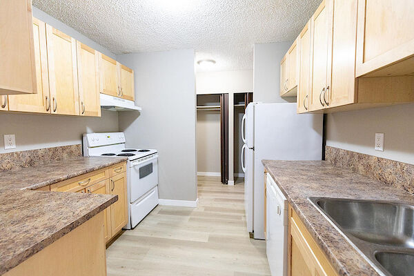Calgary 1 bedrooms Apartment for rent. Property photo: 54234-3