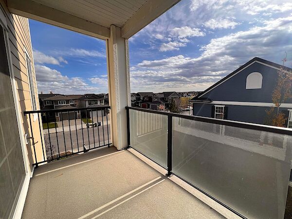 Calgary 2 bedrooms Condo Unit for rent. Property photo: 542518-2