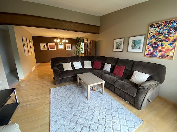Calgary 3 bedrooms Main Floor for rent. Property photo: 542526-2