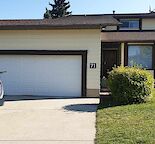 Spacious 3 beds 2 full bath main floor