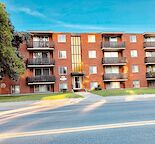 Large corner 1 bedroom apartment in Kensington, 2 minute walk to C-train & shops