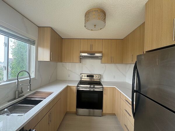 Luxury Country hills two story single house – Perfect for a small family