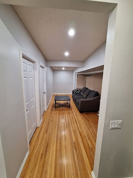Calgary 3 bedrooms Room For Rent for rent. Property photo: 542774-2