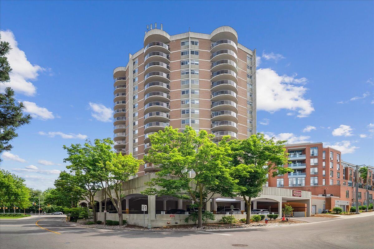 Oakville 2 bedrooms Apartment for rent. Property photo: 542866-1