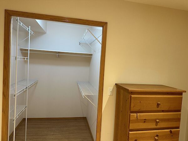 Calgary 1 bedroom Basement for rent. Property photo: 543078-2