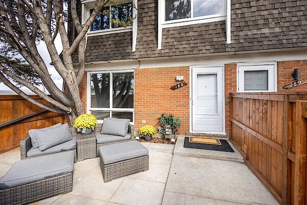 Calgary 3 bedrooms Townhouse for rent. Property photo: 543202-2