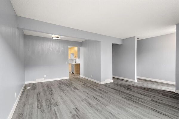 Calgary 3 bedrooms Townhouse for rent. Property photo: 543202-3