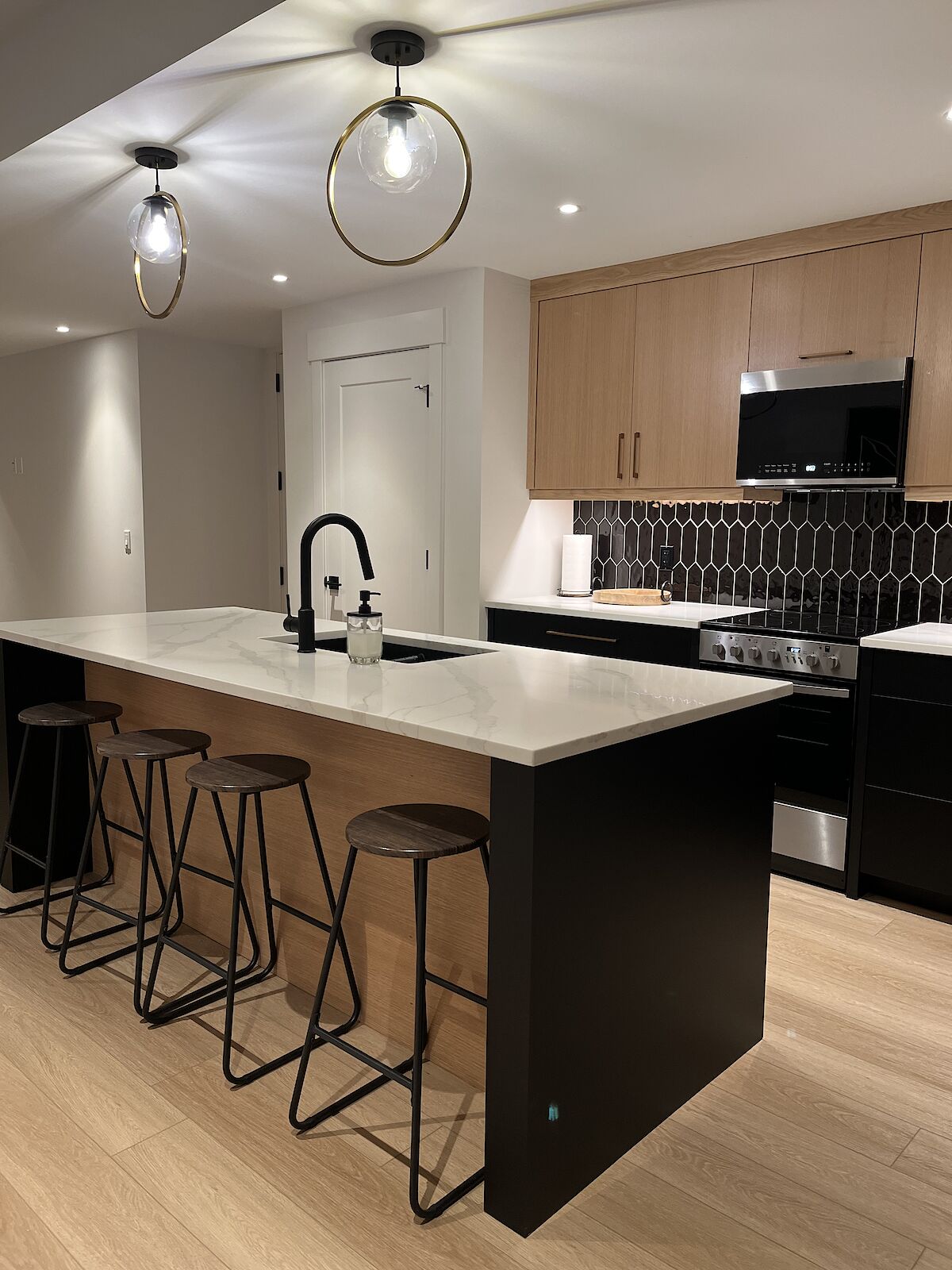 Calgary 1 bedroom Basement for rent. Property photo: 543302-1
