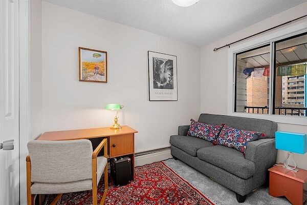 Calgary 2 bedrooms Condo Unit for rent. Property photo: 543509-2