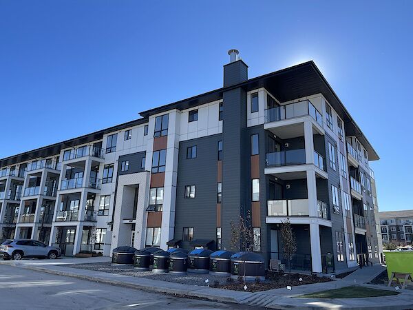 Calgary 2 bedrooms Condo Unit for rent. Property photo: 544797-3