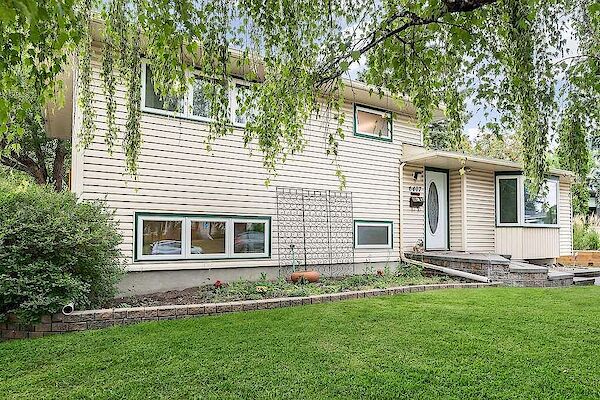 **Available Immediately** Updated Lakeview 4 level split w/ double garage