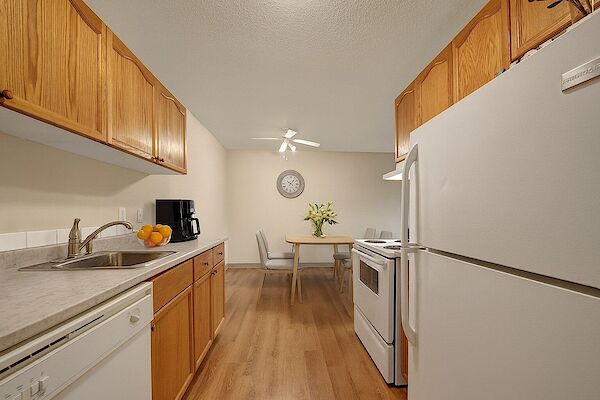 Edmonton 1 bedrooms Apartment for rent. Property photo: 545123-3