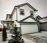 3 bedroom 2 Storey house in center of Coventry!Great Location!