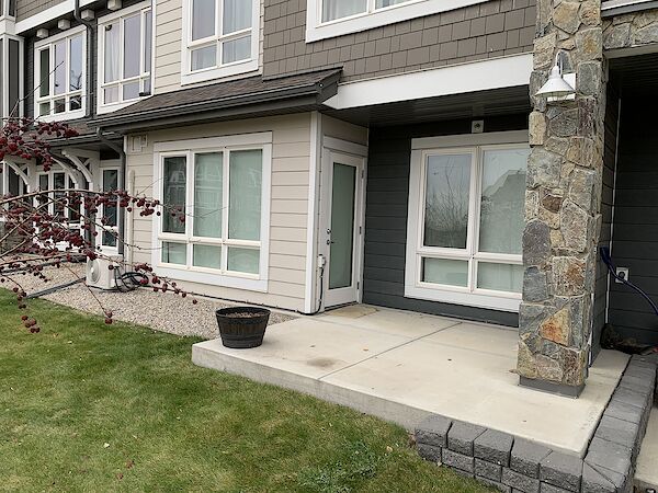 Calgary 1 + Den bedrooms Condo Unit for rent. Property photo: 545378-3