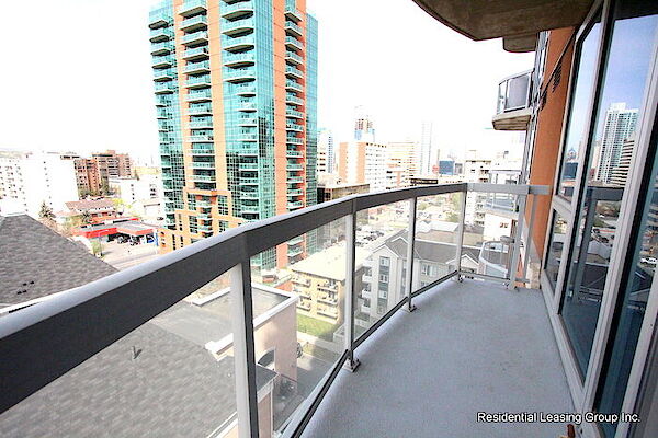Calgary 1 bedroom Condo Unit for rent. Property photo: 545743-2