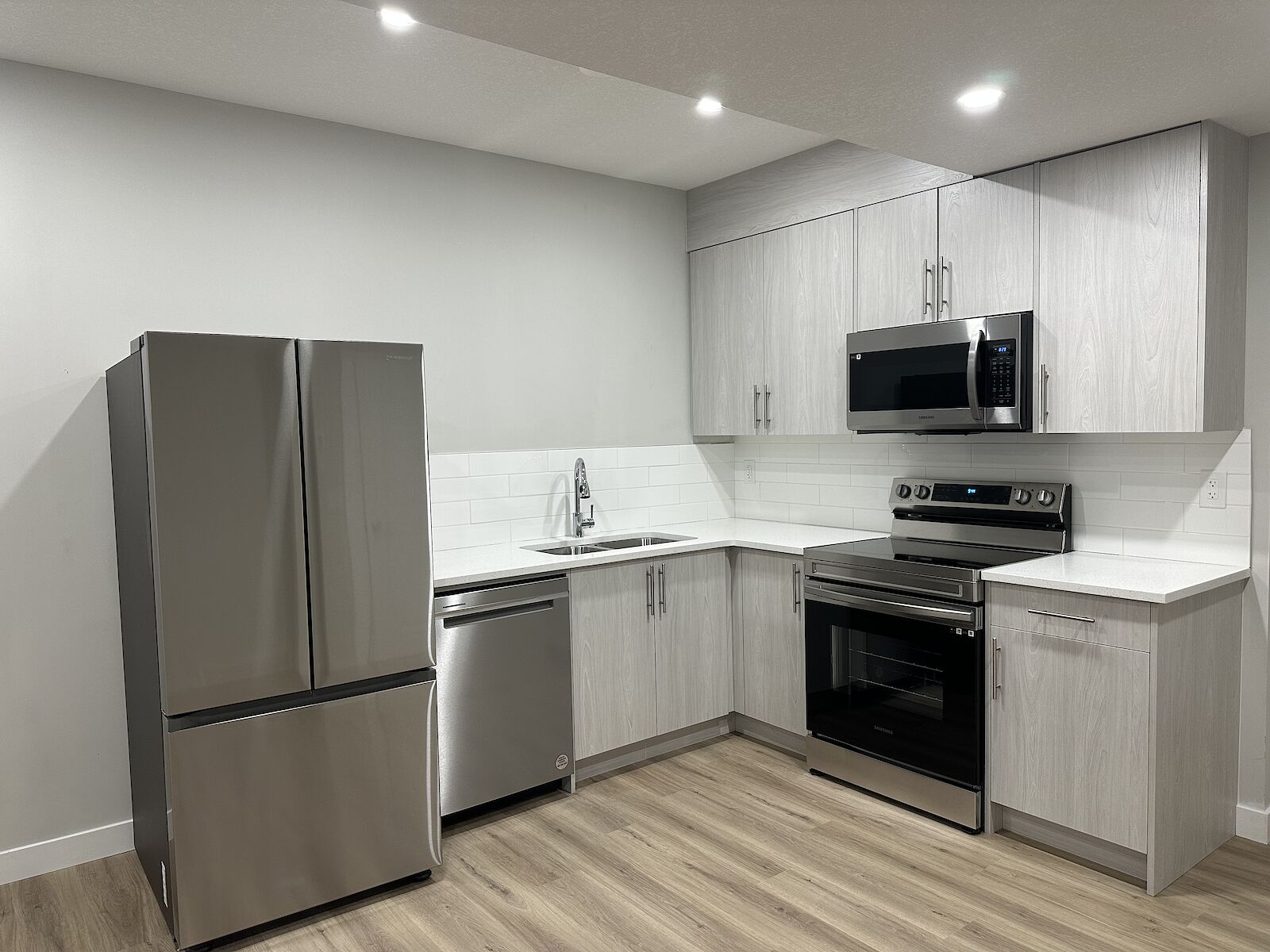Calgary 2 bedrooms Basement for rent. Property photo: 545994-1