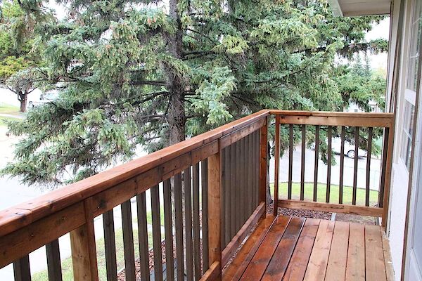 Calgary 4 bedrooms Duplex for rent. Property photo: 546272-3