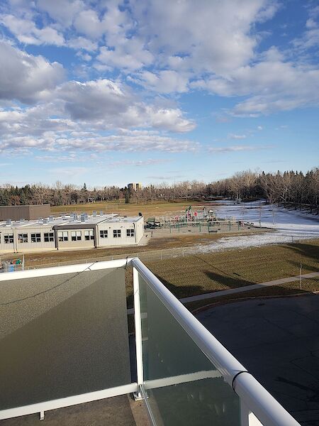 Calgary 2 bedrooms Condo Unit for rent. Property photo: 546526-3