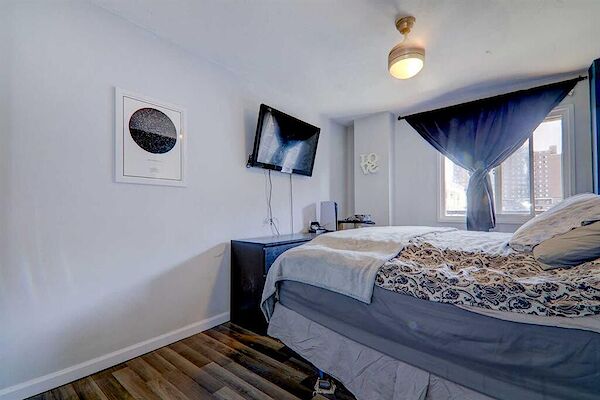 Calgary 2 bedrooms Condo Unit for rent. Property photo: 546542-3