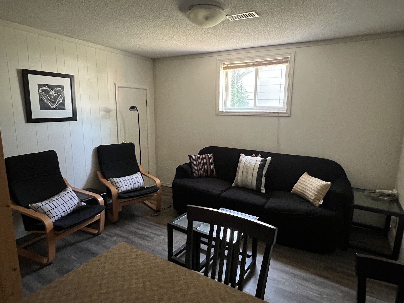 Calgary 2 bedrooms Basement for rent. Property photo: 546704-1