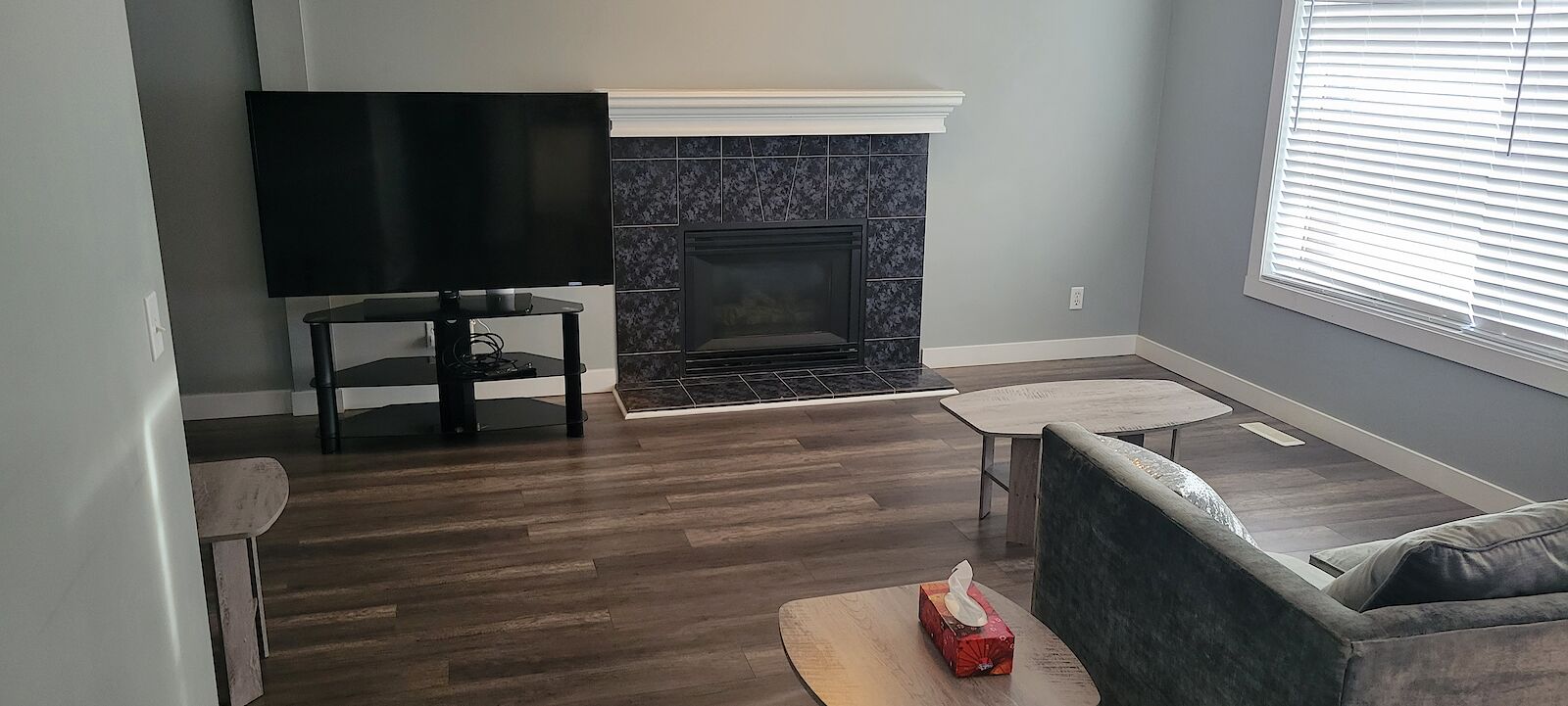Calgary 4 bedrooms Main Floor for rent. Property photo: 546836-1
