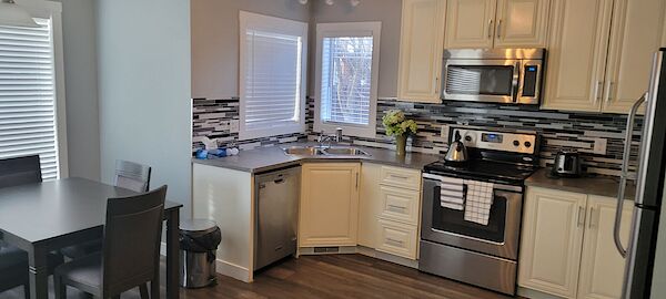 Calgary 4 bedrooms Main Floor for rent. Property photo: 546836-3