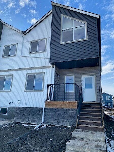 Calgary 3 + Den bedrooms Townhouse for rent. Property photo: 547068-3