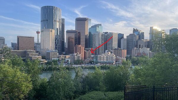 Calgary studio Condo Unit for rent. Property photo: 547874-2