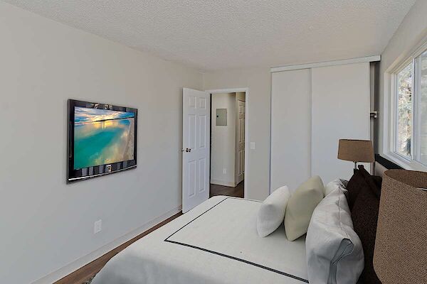 Calgary 2 bedrooms Condo Unit for rent. Property photo: 548058-3