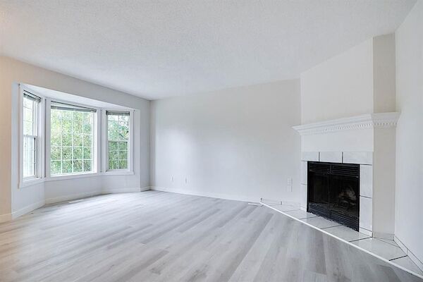 Calgary 3 bedrooms Main Floor for rent. Property photo: 548170-2