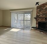Spacious 2 Bed 1 Bath Main Floor