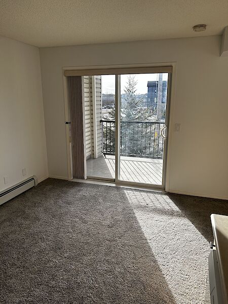 Calgary 1 bedroom Condo Unit for rent. Property photo: 548508-2