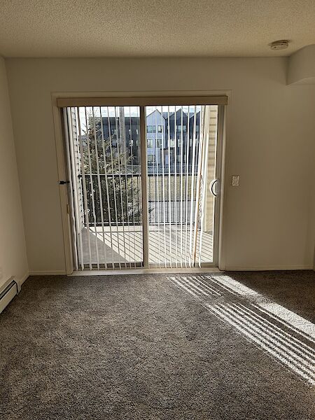 Calgary 1 bedroom Condo Unit for rent. Property photo: 548508-3