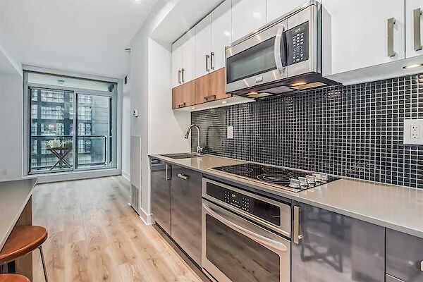 Calgary 1 bedroom Condo Unit for rent. Property photo: 548799-3
