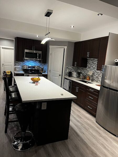 Calgary 2 + Den bedrooms Room For Rent for rent. Property photo: 548907-3