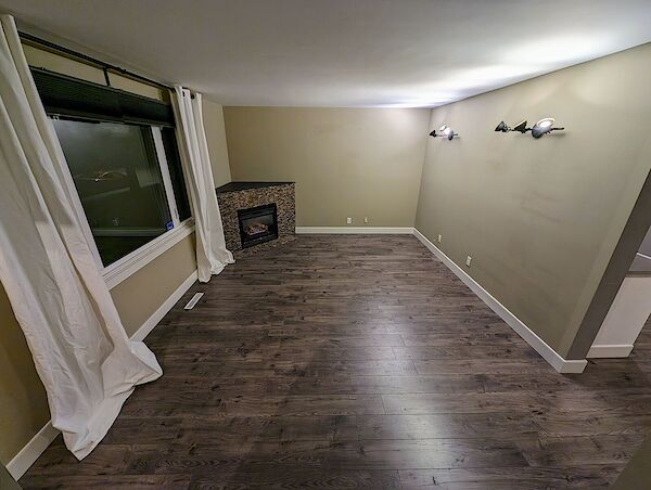 Calgary 3 + Den bedrooms Townhouse for rent. Property photo: 549258-3