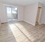 Great 3 Bedroom Townhouse with En-Suite Laundry and Dishwasher