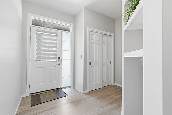Calgary 3 bedrooms House for rent. Property photo: 549639-2