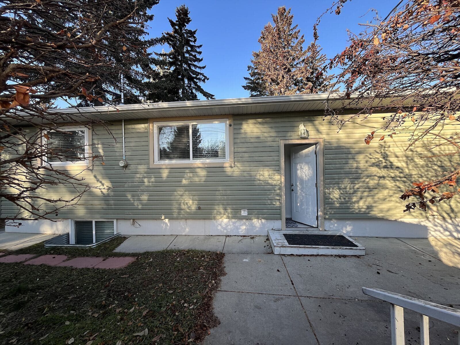 Calgary 2 bedrooms Basement for rent. Property photo: 549719-1