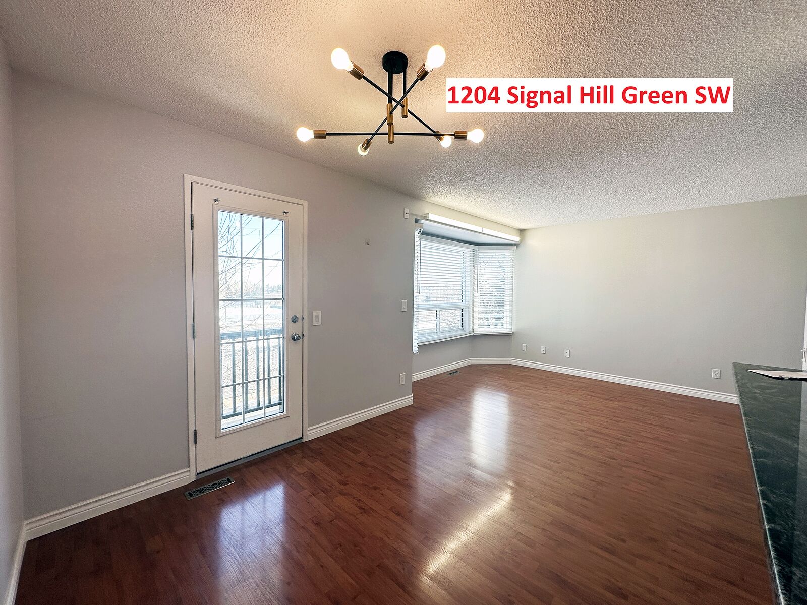 Calgary 3 bedrooms Townhouse for rent. Property photo: 550078-1