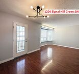 Townhouse with 3 beds/  1.5 Baths, walkout basement +1 parking pad