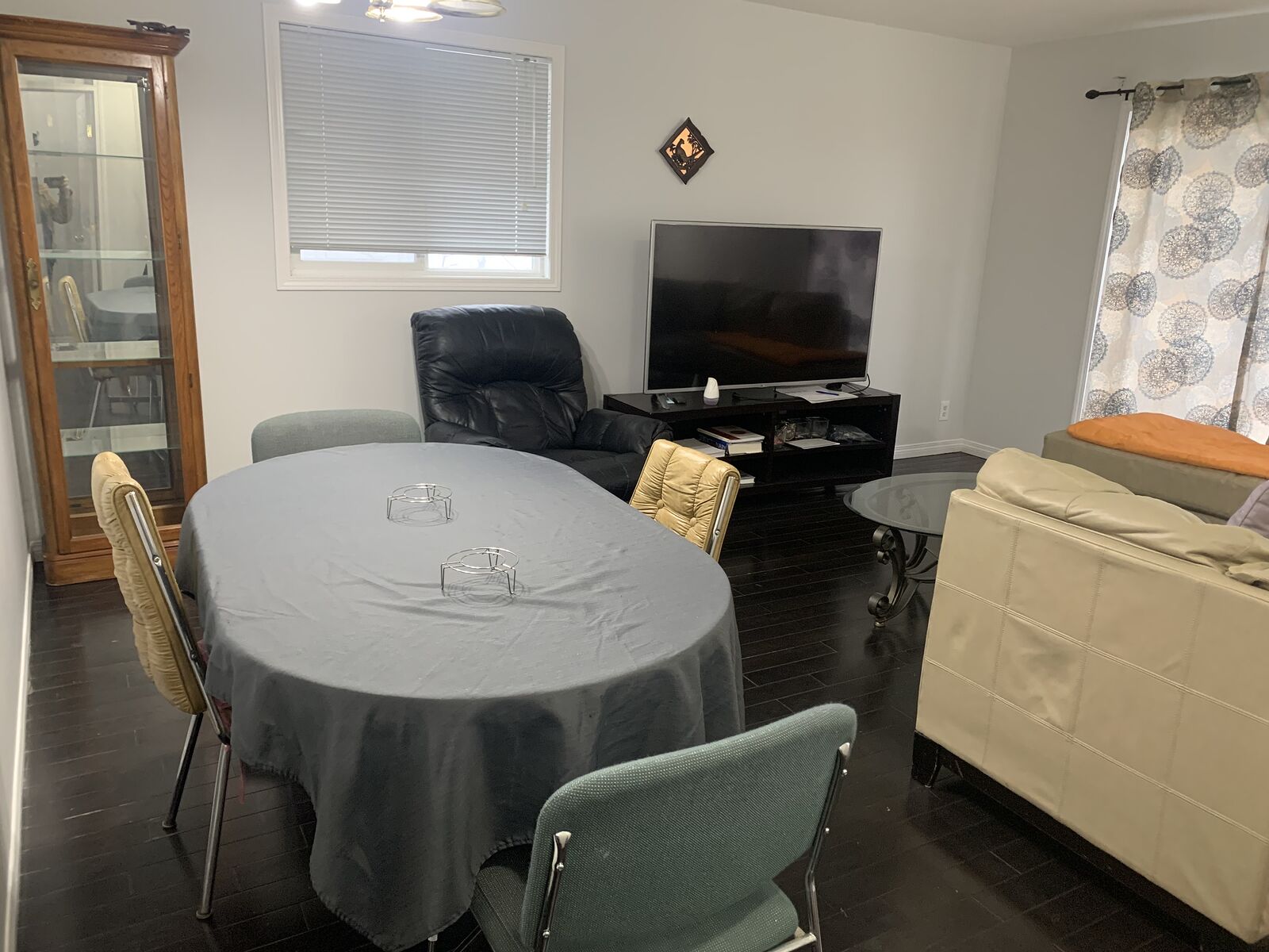 Calgary 1 bedroom Room For Rent for rent. Property photo: 550310-1