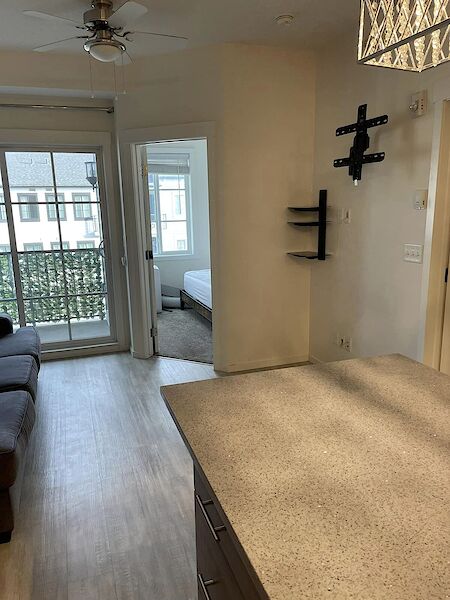 Calgary 1 bedroom Condo Unit for rent. Property photo: 550652-2