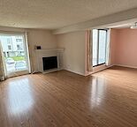 Cozy 2 bedroom townhome Two Bathroom