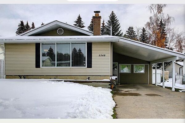 Three bedroom above ground suite for rent in Brentwood.