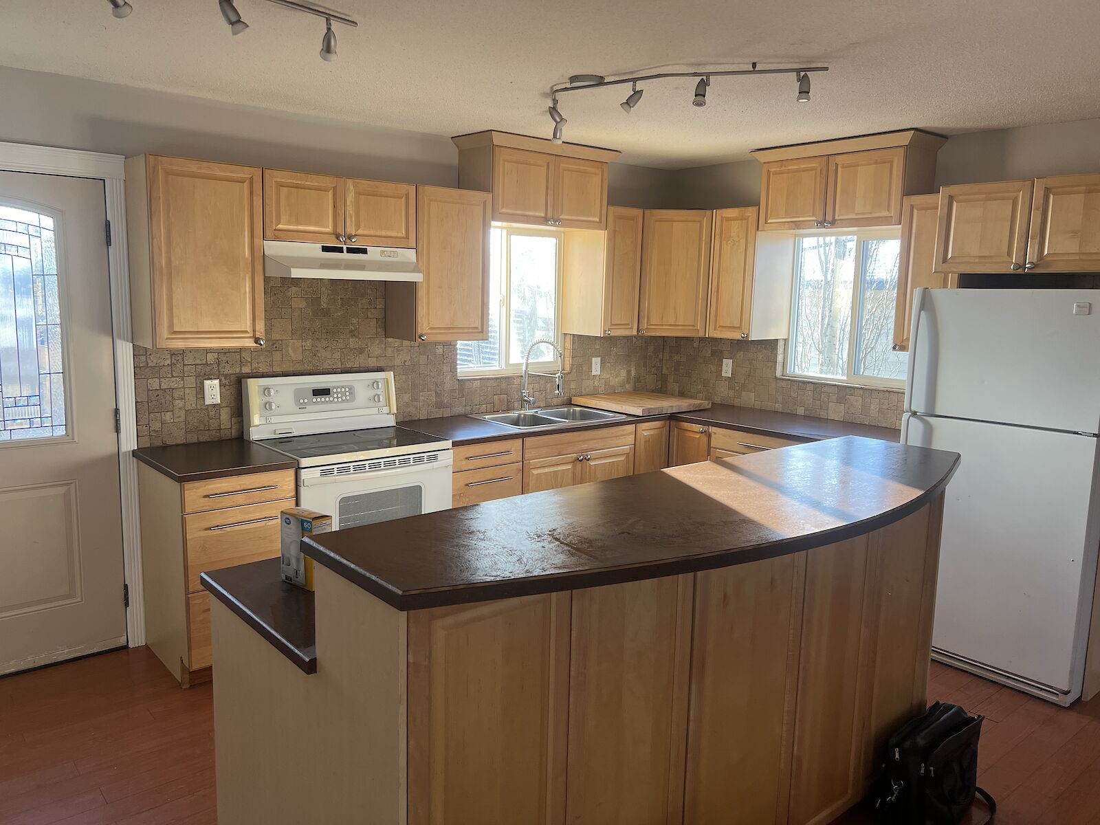 Calgary 3 bedrooms House for rent. Property photo: 551325-1