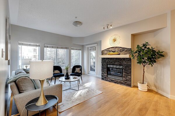 2 Bedroom 2 Bath Condo backing onto woods includes all Utilities...