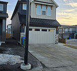 Bright & Modern 1-BR Legal Basement Suite in Creekstone